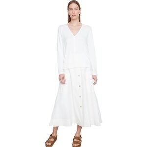 Vince | Long Sleeve V-Neck Tshirt | XS, V-Neck, Relaxed Fit, Staple Piece, Basic